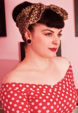 Vintage retro haarsjaal in luipaardprint