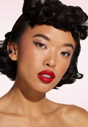 Classic colour lippenstift in Bésame rood