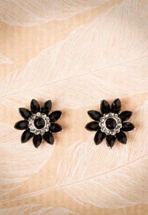 Audrey Jet Flower stud oorbellen in zwart en zilver