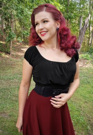 Topvintage exclusive ~ Belinda off-shoulder top in zwart