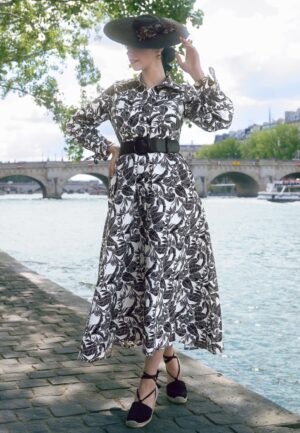 Colette maxi jurk in wit en zwarte print