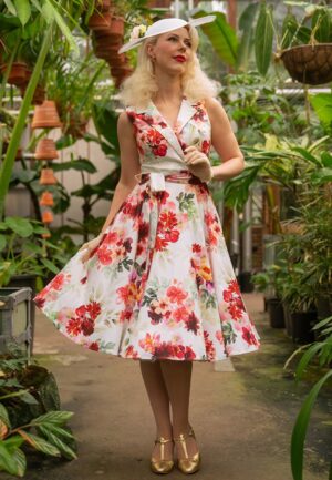 Adelyn bloemen swing jurk in wit en multi