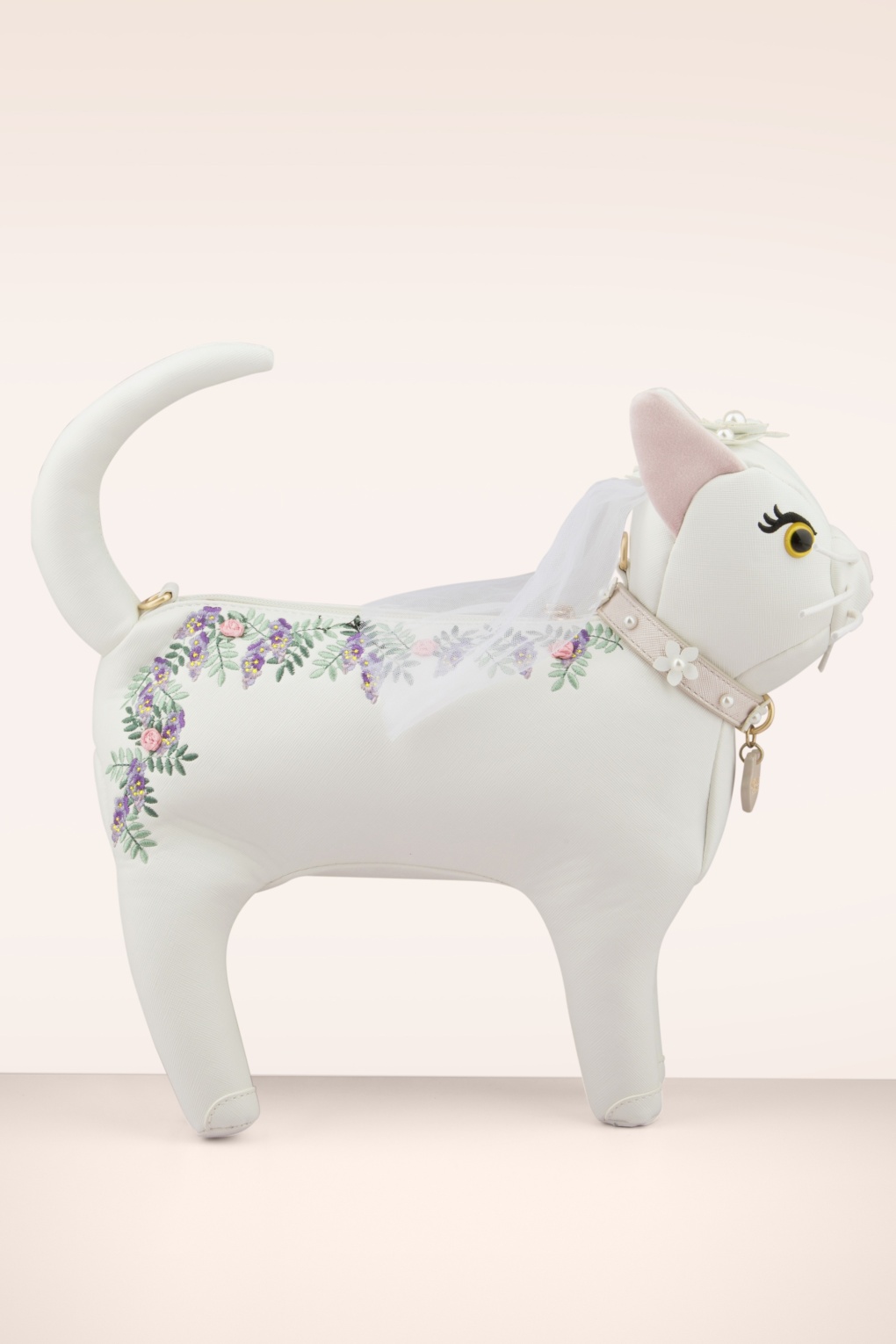 The Wedding Shop - Violet the Bride Cat tas in wit