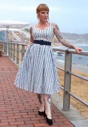 Arden Lee Striped swing jurk in navy en wit