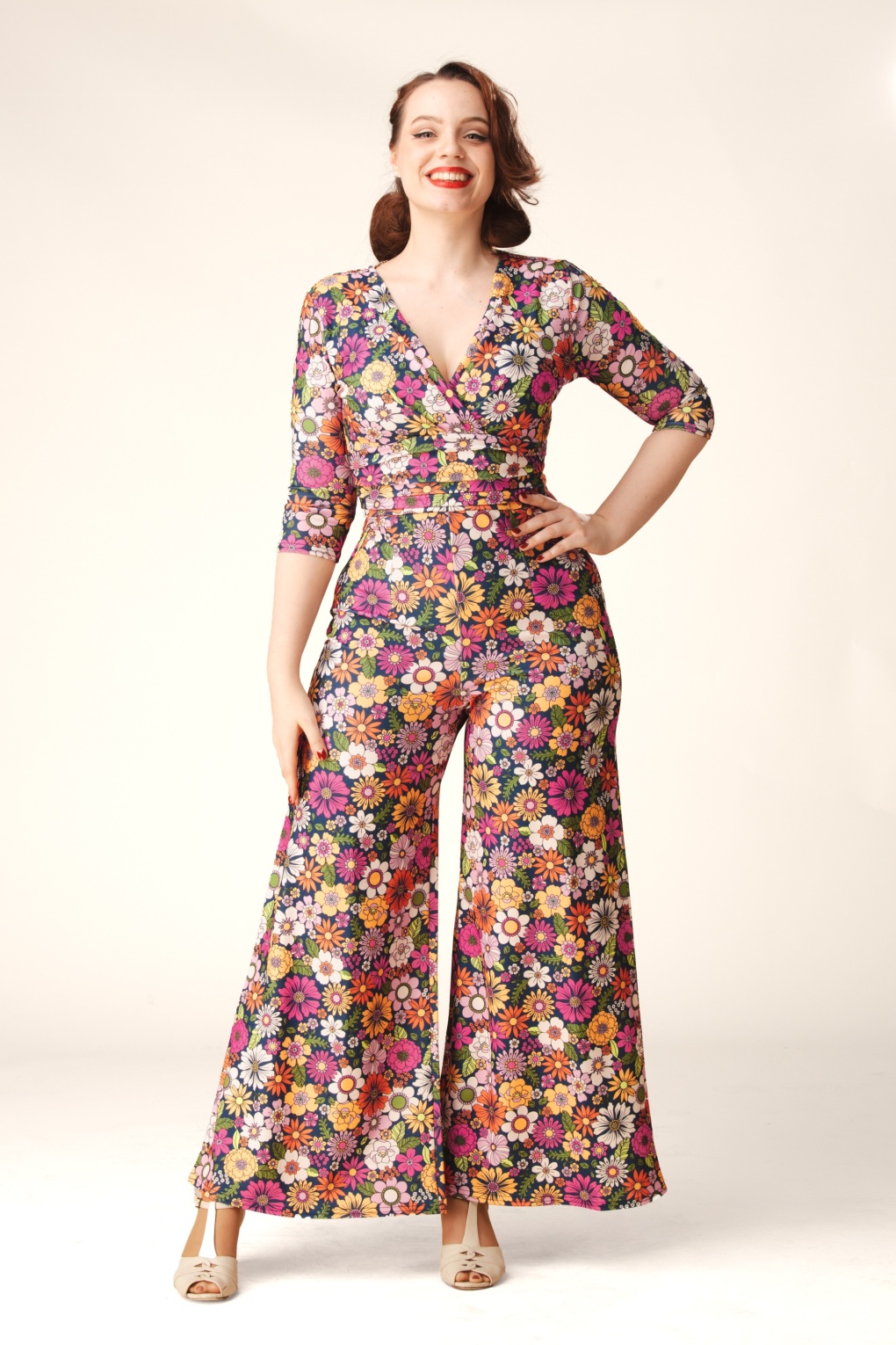 Topvintage exclusive ~ Savannah Floral jumpsuit in multi