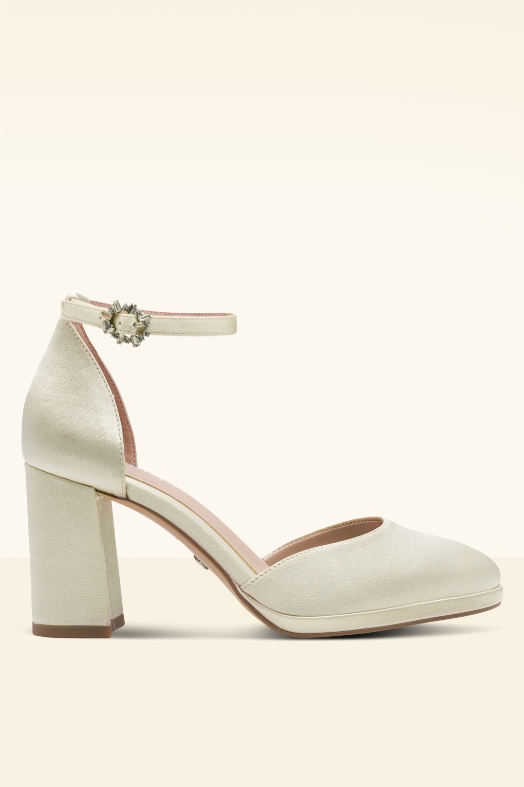 I Do Satin pumps in pearly crème