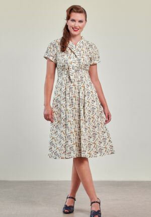 Shirley Seaside swing jurk in crème