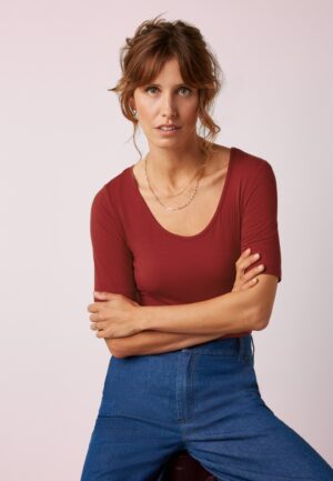 Carice Uni Rib top in chili rood