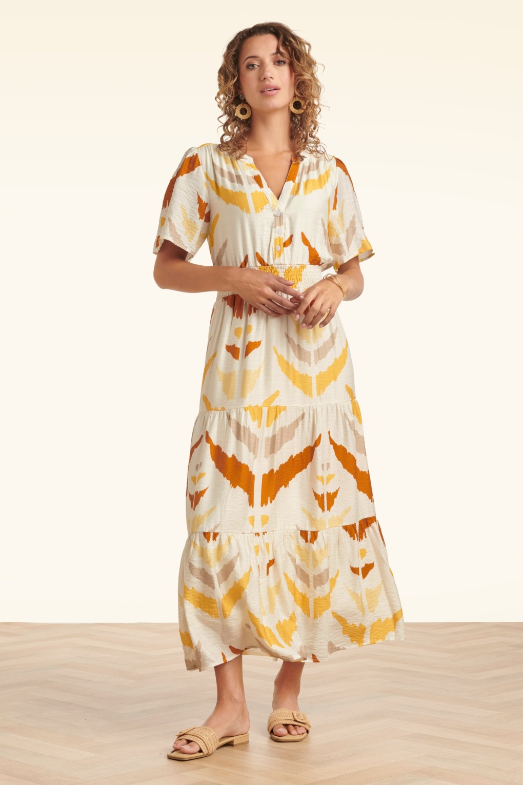 Mila maxi jurk in crème en geel