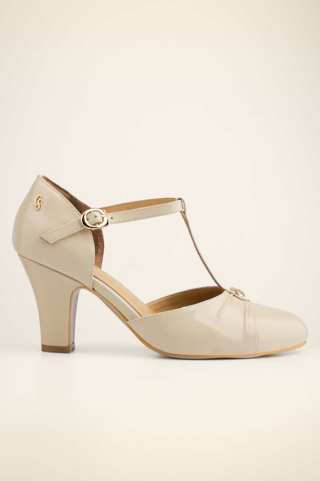 Vincenza T-Strap pumps in crème