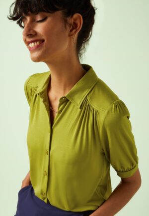 Carina Viscose Light blouse in groen