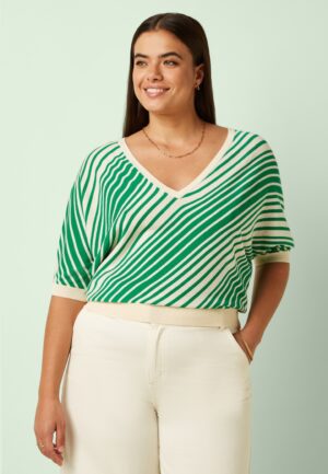 Valentina V Armada top in very groen