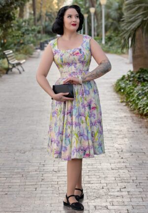 Alya Violette Floral swing jurk in paars en multi