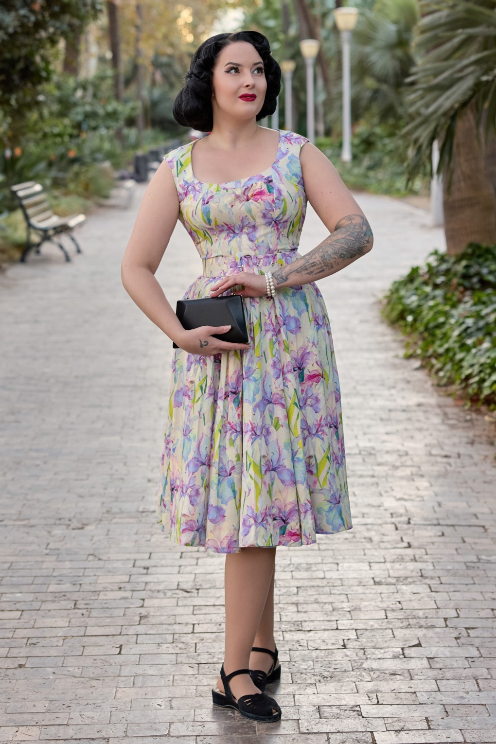 Alya Violette Floral swing jurk in paars en multi
