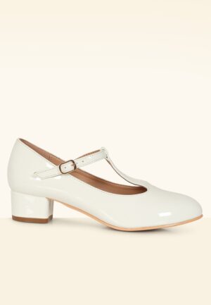 Mary Jane Patent T-Strap pumps in gebroken wit