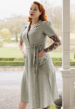Revers Striped linnen midi jurk in olijfgroen