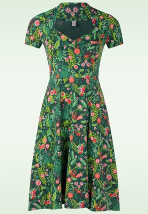 Gracious Allure jurk in happy summer memories