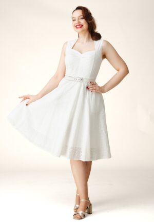 Topvintage Exclusive ~ Gabriella broderie anglaise swing jurk in wit