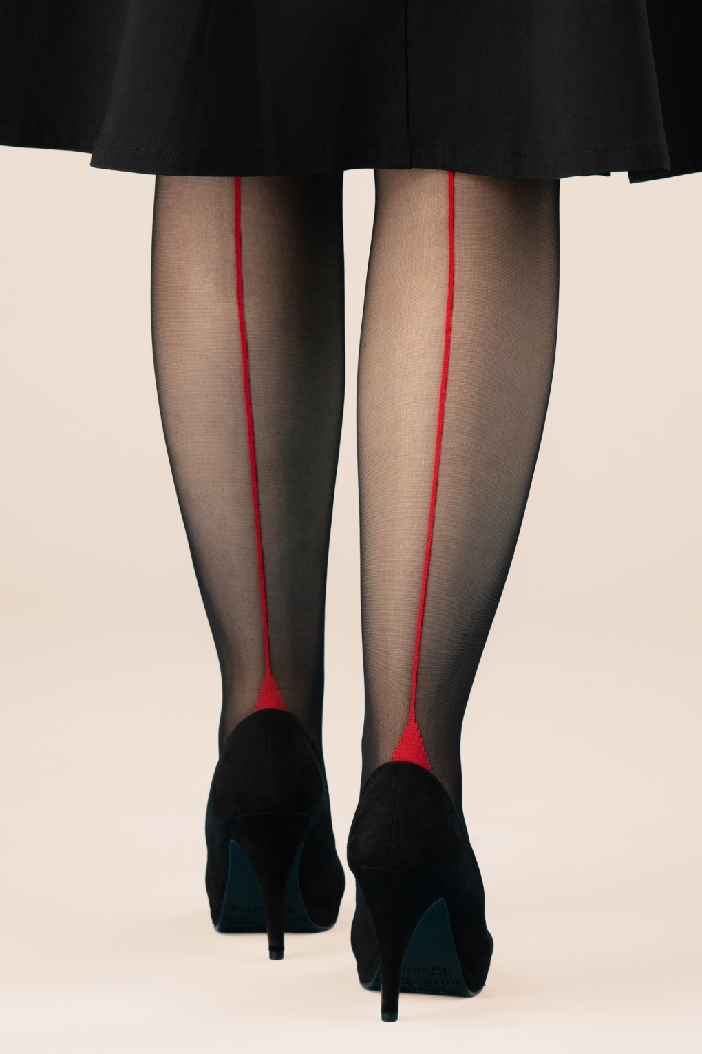 Classic Seam panty in zwart en rood