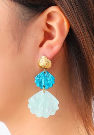 Triple Shells oorbellen in blauw