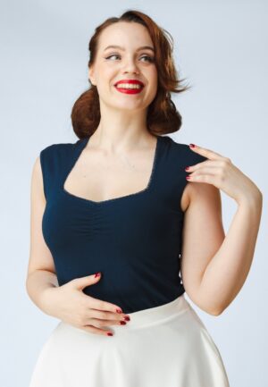 Let Romance Rule top in donker ultramarijn blauw
